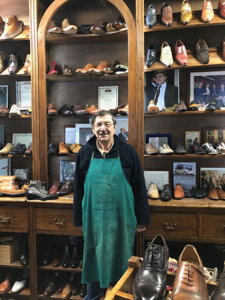 Maestro Peron. Photo credit: Juhn Maing